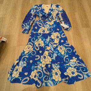 House Of Harlow Linen blend Blue Floral Skirit Set Size M NWT